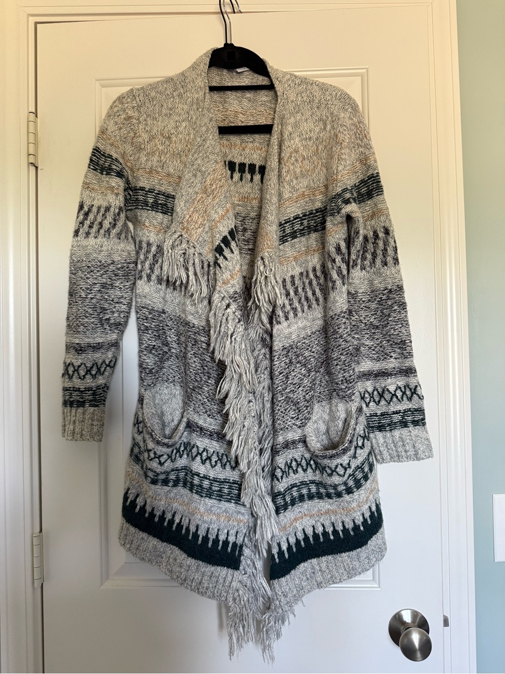 Cabi Cozy Fringe Open-Front Women's Cardigan Sweater in Gray and Green S